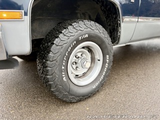 Chevrolet Suburban K1500 1984