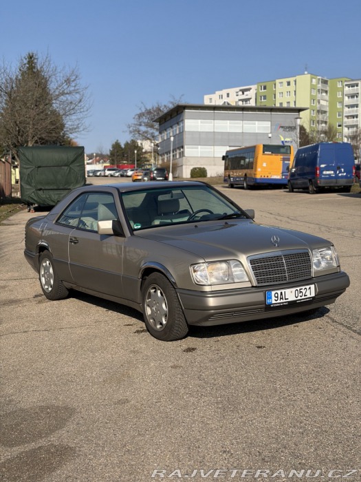Mercedes-Benz 320 w124