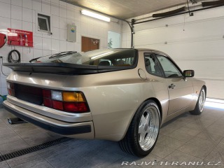 Porsche 944  1985