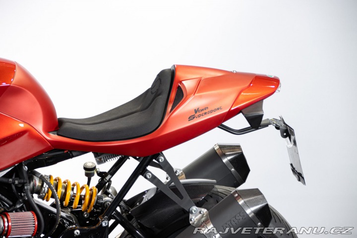 Ostatní značky Ostatní modely V-TWIN 1100 SUPERSPORT 2002