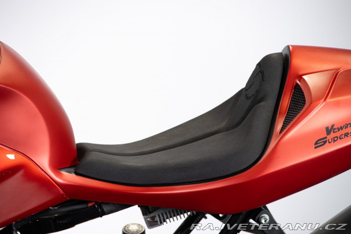 Ostatní značky Ostatní modely V-TWIN 1100 SUPERSPORT 2002