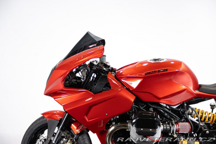 Ostatní značky Ostatní modely V-TWIN 1100 SUPERSPORT 2002