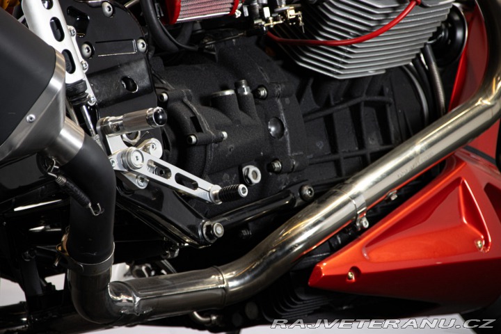 Ostatní značky Ostatní modely V-TWIN 1100 SUPERSPORT 2002