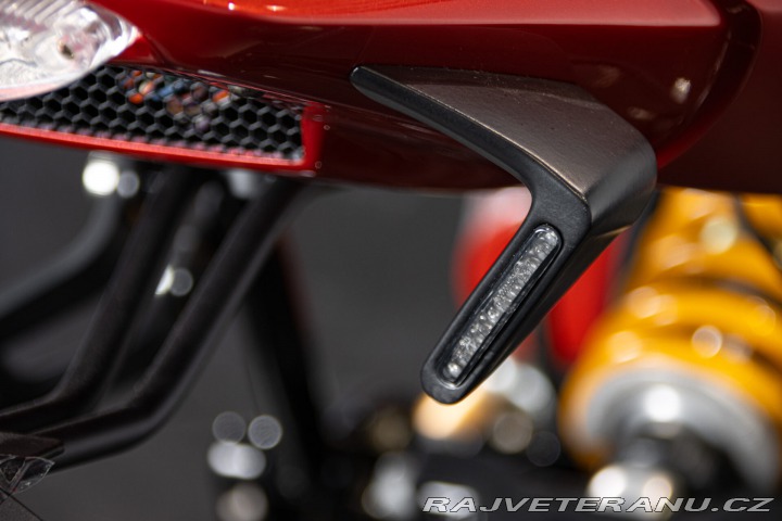 Ostatní značky Ostatní modely V-TWIN 1100 SUPERSPORT 2002