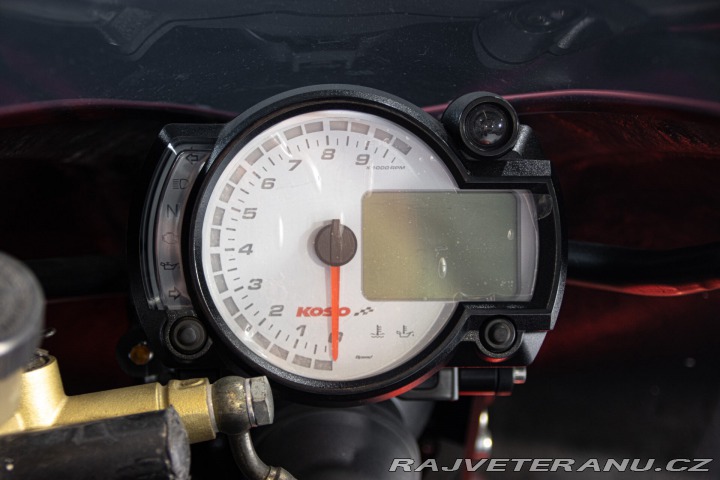 Ostatní značky Ostatní modely V-TWIN 1100 SUPERSPORT 2002