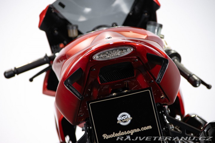 Ostatní značky Ostatní modely V-TWIN 1100 SUPERSPORT 2002