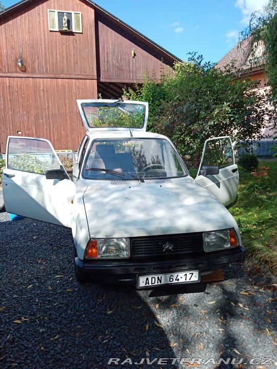 Ostatní značky Ostatní modely Oltcit 11R 1989