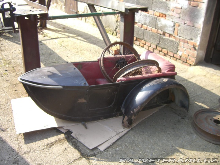 Praga BD 500 + sajdkár 1930