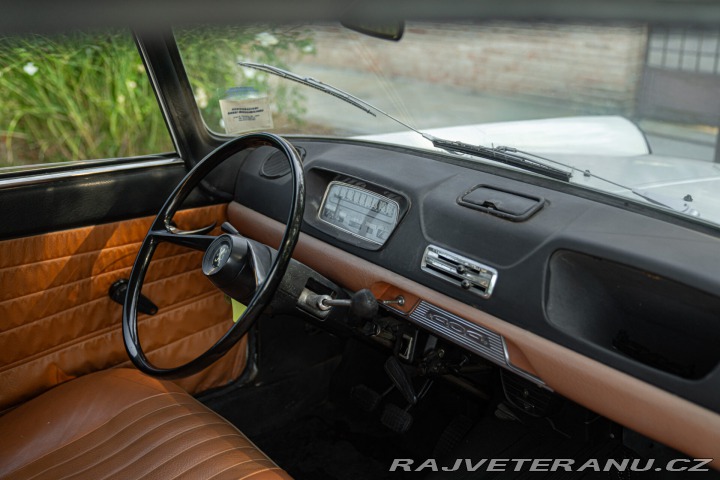 Peugeot 404 FAMILIALE SERVICE CAR REPLICA 1965