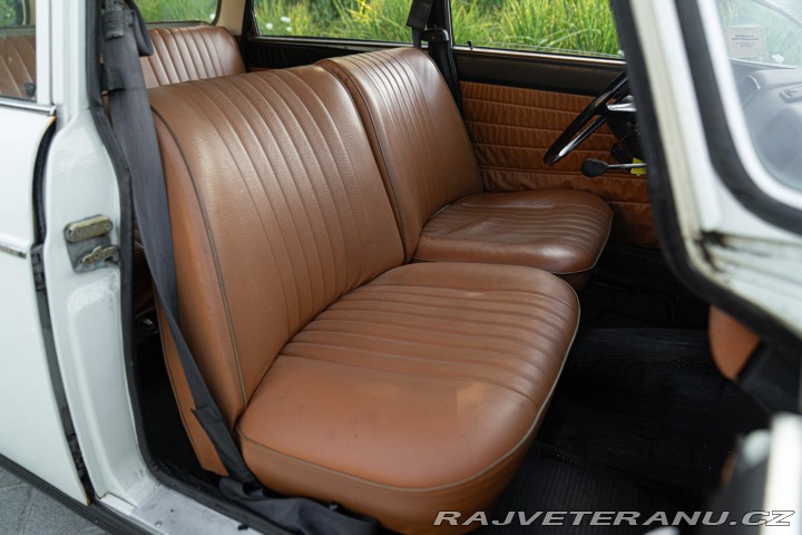 Peugeot 404 FAMILIALE SERVICE CAR REPLICA 1965