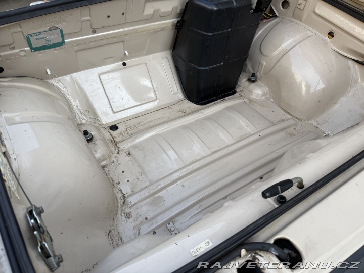 Škoda 125 125L 62tkm 2.majitel STK 1989