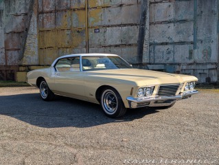 Buick Riviera 455 Boattail