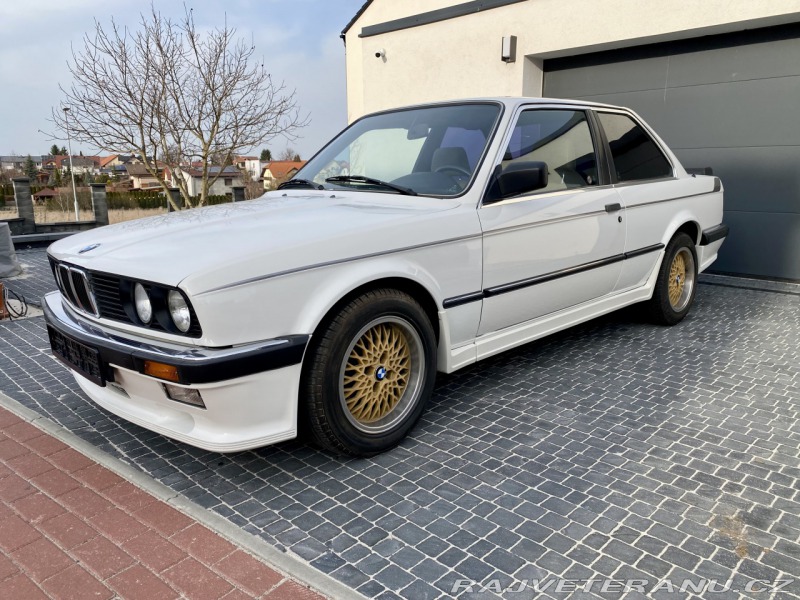 BMW 3 e30 325i M tech 1 coupe