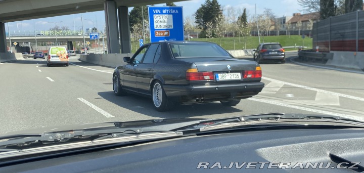 BMW 7 E32 740i 1992