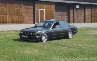 BMW 7 E32 740i 1992
