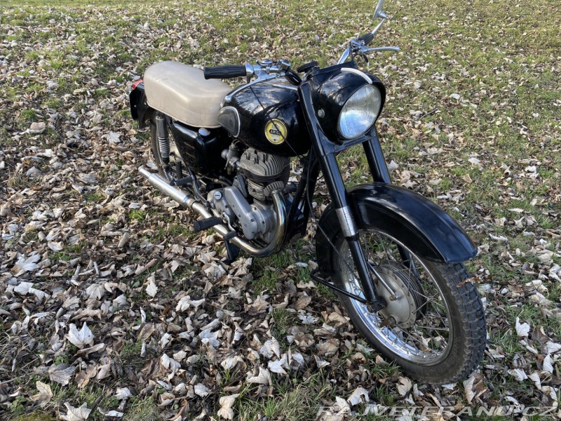 Ostatní značky Ostatní modely ARIEL VB 600