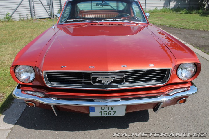 Ford Mustang Fastback 289 V8, manuál 1966