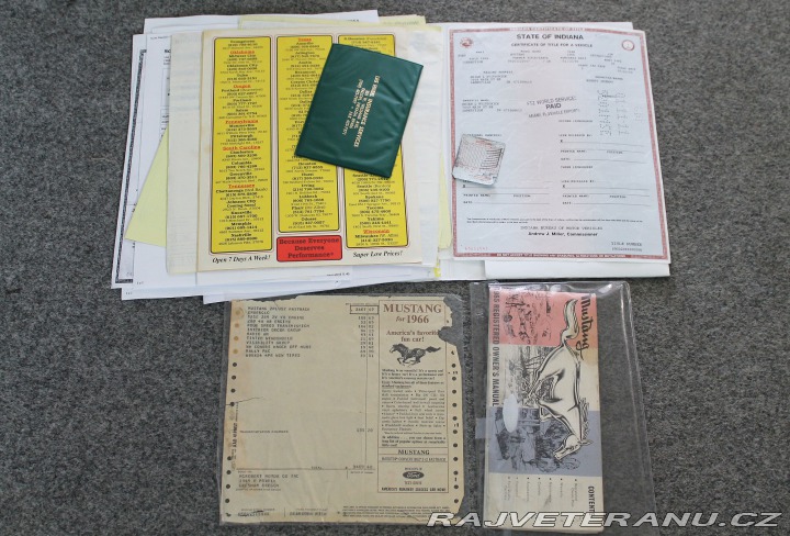 Ford Mustang Fastback 289 V8, manuál 1966