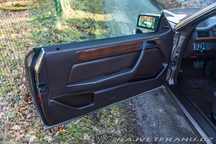 Mercedes-Benz 300 W124 300 CE 1989