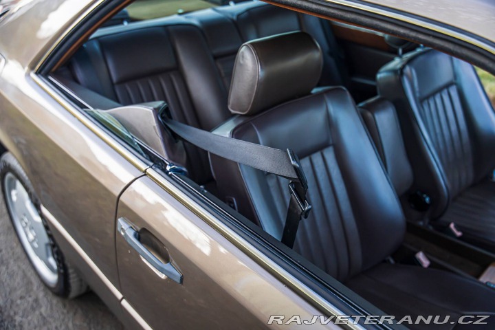 Mercedes-Benz 300 W124 300 CE 1989