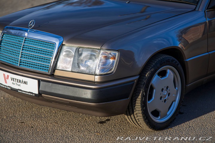 Mercedes-Benz 300 W124 300 CE 1989