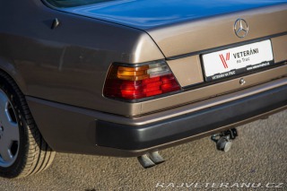 Mercedes-Benz 300 W124 300 CE 1989
