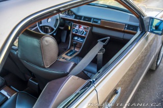 Mercedes-Benz 300 W124 300 CE 1989