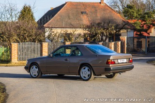 Mercedes-Benz 300 W124 300 CE 1989