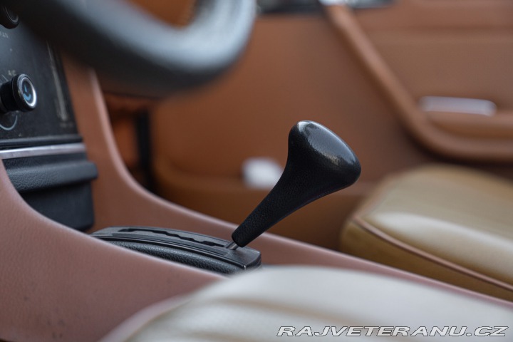 Mercedes-Benz 450 SL 450 1977