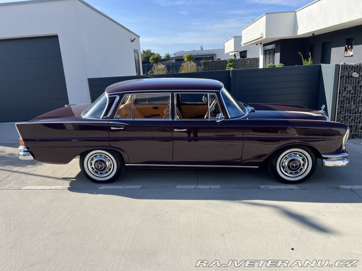 Mercedes-Benz 220 SEb 1965