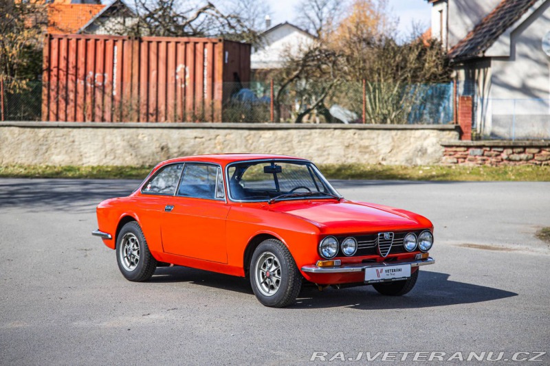 Alfa Romeo GT Junior 1300 GT