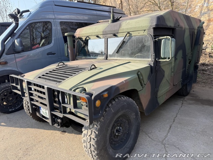 Ostatní značky Ostatní modely Humwee M996 bojová sanitk 1993