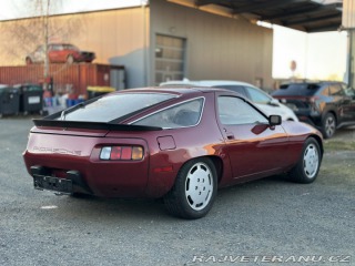 Porsche 928  1981