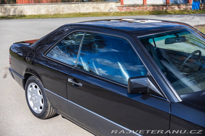 Mercedes-Benz 300 CE-24 124 C 1996