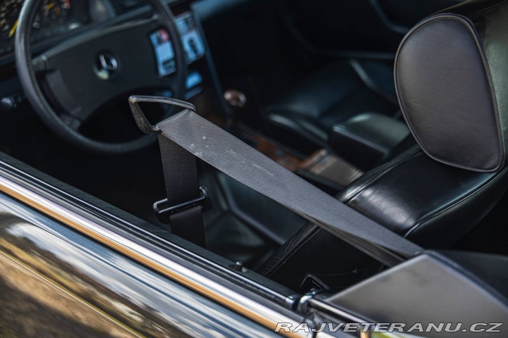 Mercedes-Benz 300 CE-24 124 C 1996