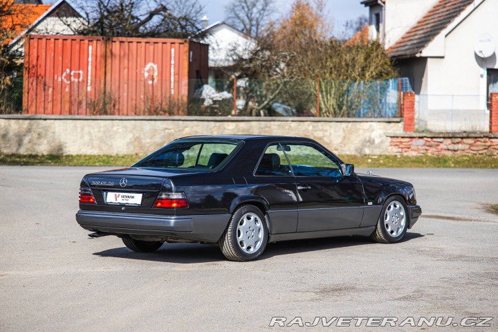 Mercedes-Benz 300 CE-24 124 C 1996