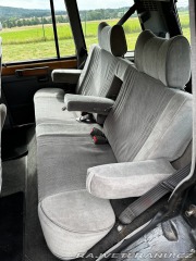 Land Rover Range Rover V8 “long stick” manual 1985