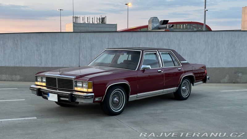 Ford LTD Landau