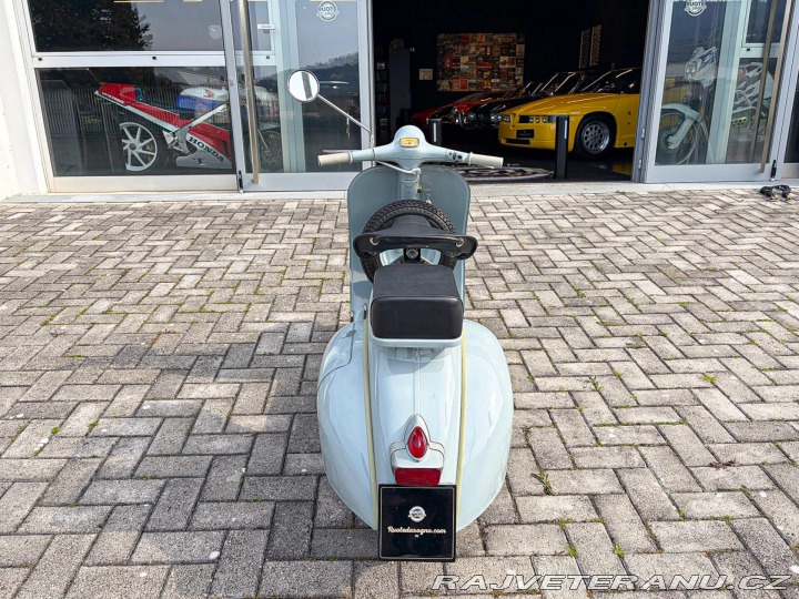 Piaggio Vespa VNB1T 1961
