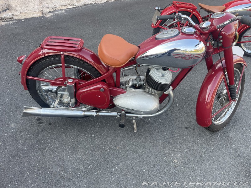 Jawa 350 Pérák