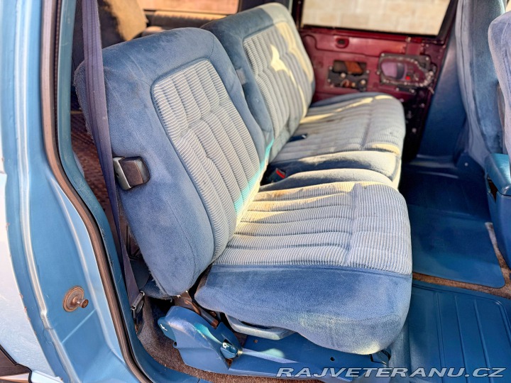 Chevrolet Suburban 2500 | 7.4L V8 | 4x4 1993