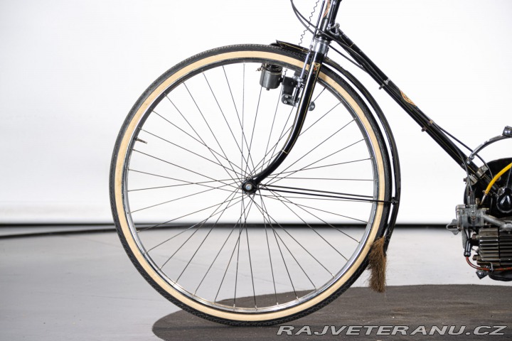 Ostatní značky Ostatní modely Bianchi mod. CESARE 1939