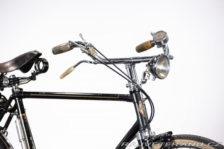 Ostatní značky Ostatní modely Bianchi mod. CESARE 1939