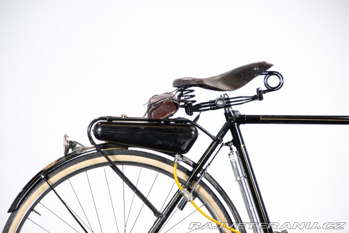 Ostatní značky Ostatní modely Bianchi mod. CESARE 1939