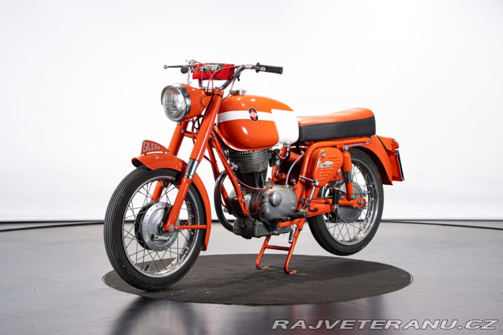 Ostatní značky Ostatní modely Gilera GIUBILEO 175 EXTRA 1963