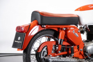 Ostatní značky Ostatní modely Gilera GIUBILEO 175 EXTRA 1963