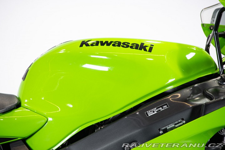 Kawasaki ZX ZX-7R NINJA 1999