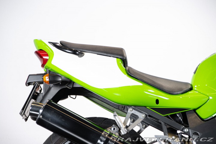 Kawasaki ZX ZX-7R NINJA 1999