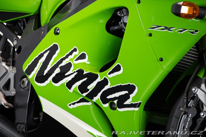 Kawasaki ZX ZX-7R NINJA 1999