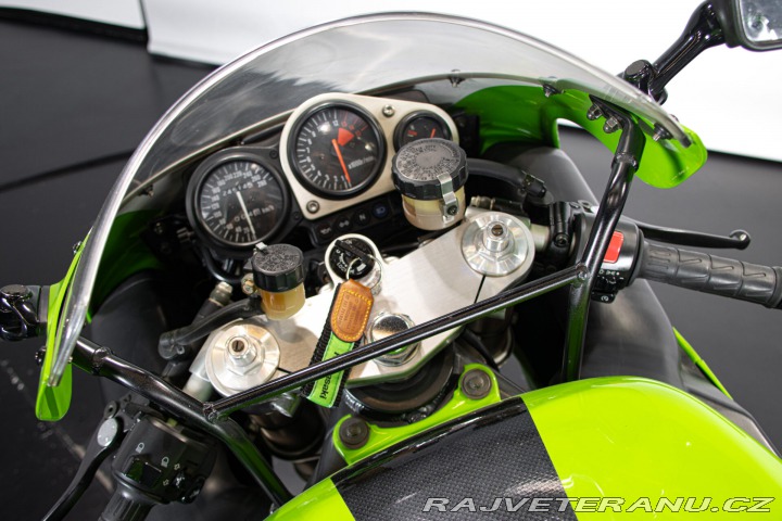 Kawasaki ZX ZX-7R NINJA 1999